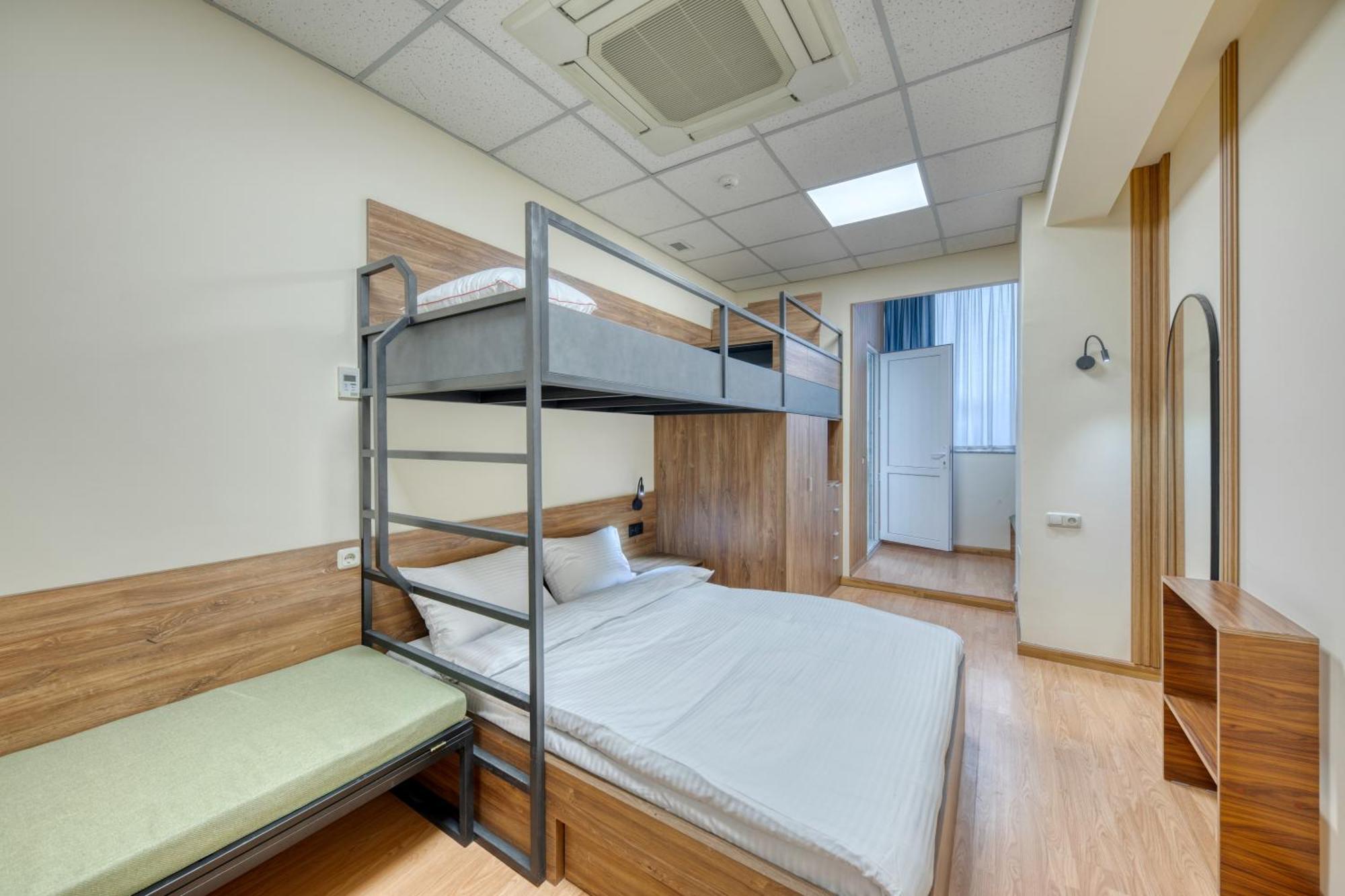 Tropica Inn Hotel Yerevan Luaran gambar